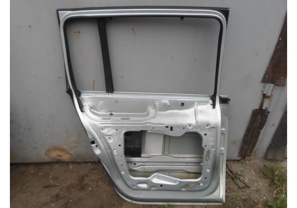 Дверка ліва задня Renault Espace IV 2.2 dci, 7751476284